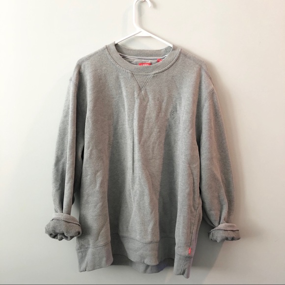 Izod Grey Sweatshirt - Picture 2 of 6
